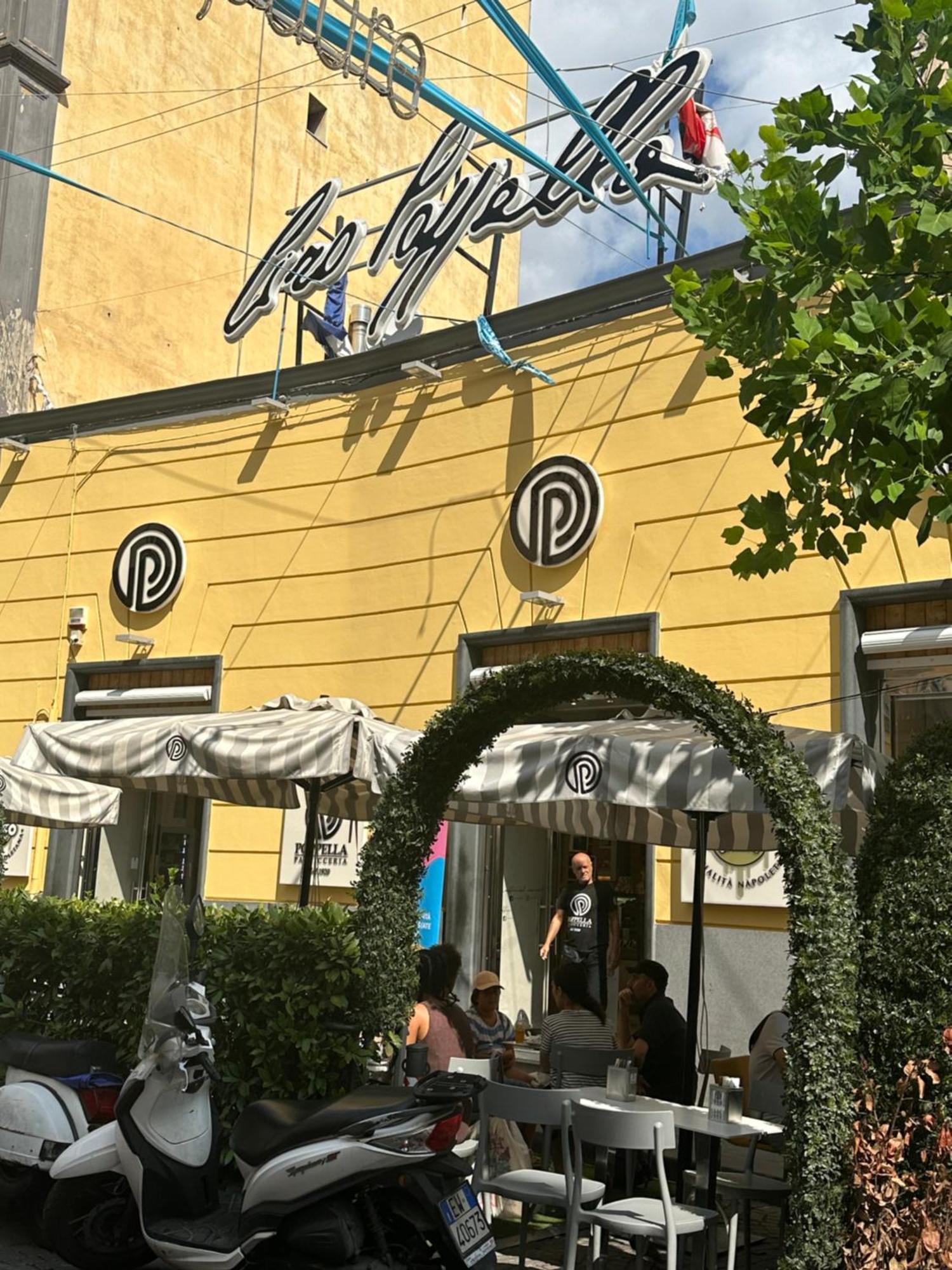 Chloehouse Lägenhet Neapel Exteriör bild